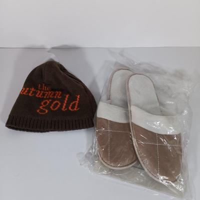 LOT 125: New with Tags Socks with a Collection of Home Goods