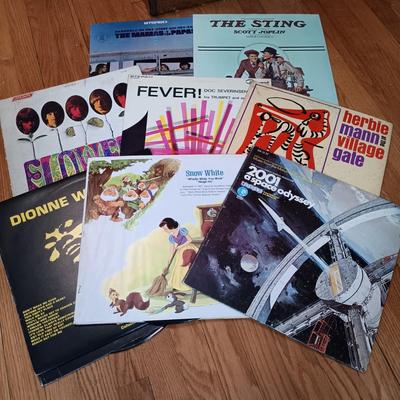 LOT 129: Tune Tote Case with 45s and a Collection of Vintage Records