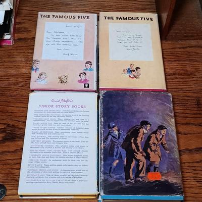 LOT 130: Vintage Enid Blyton with Hard-Boiled Detectives Anthology and Nancy Drew