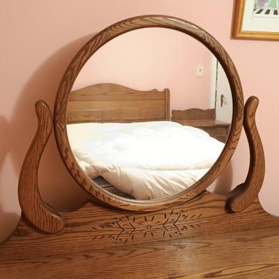 LOT 131: Vintage Oak Furniture Bedroom Set