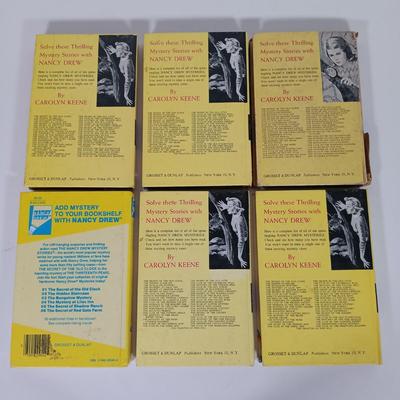 LOT 132: Collection of Vintage Nancy Drew Hardback Books