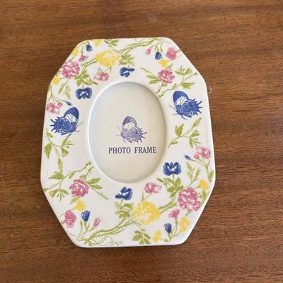 LOT 136: Vintage Cobalt Blue Vase, Lenox Elephant Trinket Boxes, Floral Wall Picture Frames