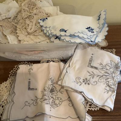 LOT 140: Tiffany Style Home Decor Lamp, Crochets Table Dollies & More