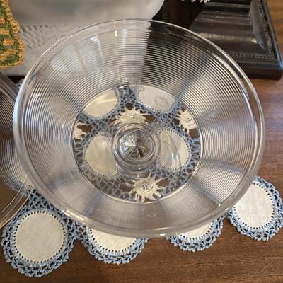 LOT 140: Tiffany Style Home Decor Lamp, Crochets Table Dollies & More