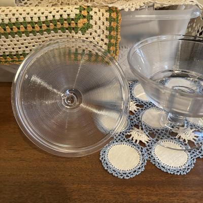 LOT 140: Tiffany Style Home Decor Lamp, Crochets Table Dollies & More