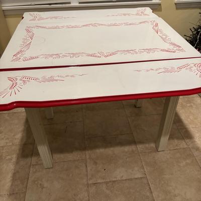LOT 143: Vintage Enamel Top Table w/Two Side-out Extensions
