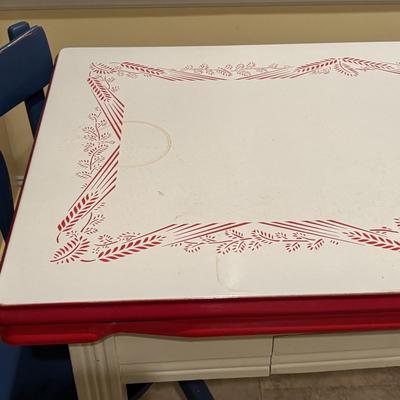 LOT 143: Vintage Enamel Top Table w/Two Side-out Extensions