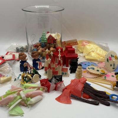 LOT 144: Collection of Miniatures