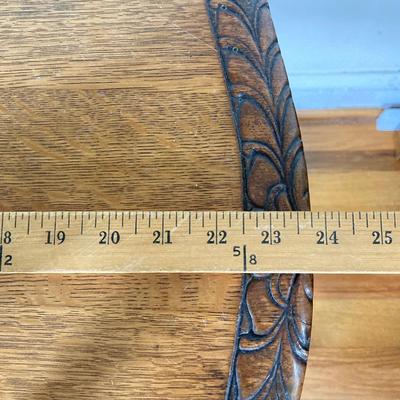 LOT 178: Vintage Carved Wood Cork Screw Twisted Spindle Side Table