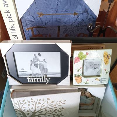 LOT 193: Home Decor Collection - Kate Spade Writing Set, William Sonoma Throw Pillows, Photo Albums & More