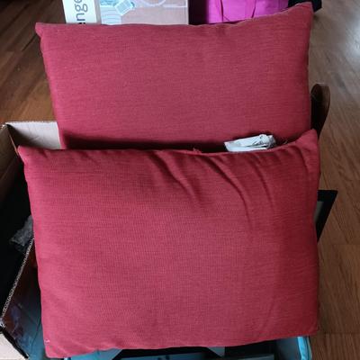 LOT 193: Home Decor Collection - Kate Spade Writing Set, William Sonoma Throw Pillows, Photo Albums & More