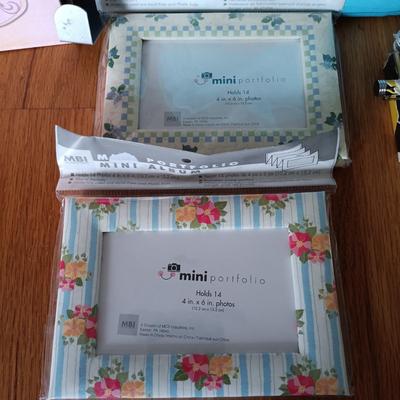 LOT 193: Home Decor Collection - Kate Spade Writing Set, William Sonoma Throw Pillows, Photo Albums & More