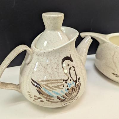 Vintage Red Wing's Bob White Quail Pattern Teapot & Casserole Dishes