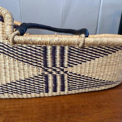 Uri Rose & Co. Handwoven Moses Basket with Black Wooden Rocking Stand