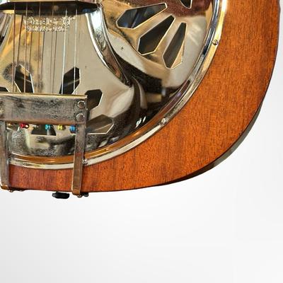 Gretsch G9200 Boxcar Round-Neck Resonator Guitar