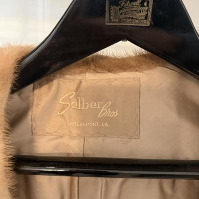 Selber Bros Mink Fur Stole (FC-MG)