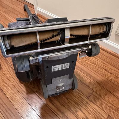 Kirby G4D Vacuum With Carpet Shampooer (FC-MG)