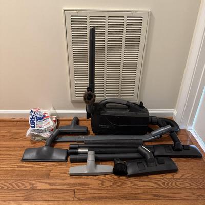 Oreck Vacuum & Attachments (FC-MG)