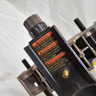 Selection of DeWalt Cordless Tools-Vacuum, Drill & Router (DG-JS)