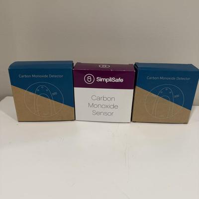 AirThings Radon Detector & SimpliSafe Carbon Monoxide & Smoke Detectors (BLR-MG)