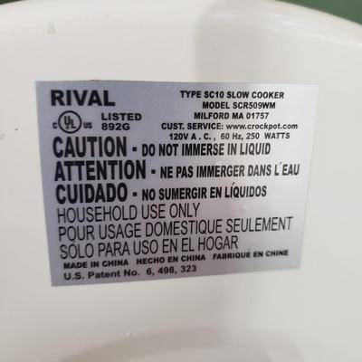 Rival Crock-Pot w/ Four Stoneware Bowls (K-KD)