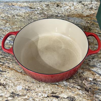 Red Le Creuset Dutch Oven (K-SF)