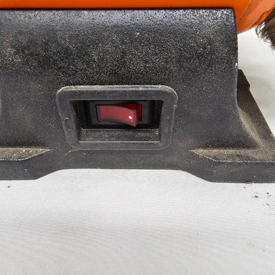 Wen 6" Bench Grinder & Accessories (DG-JS)