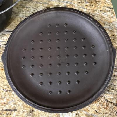 Lodge Cast Iron Dutch Oven (K-SF)