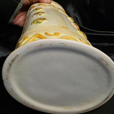 Vintage Italian Majolica Oval Pasta Canister with Artichoke Lid – Hand-Painted Ceramic Storage Jar, 15”