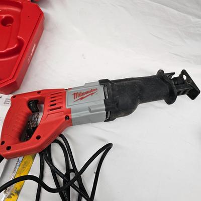 Milwaukee Reciprocating Saw & Bosch Hammer Drill w/Cases (DG-JS)