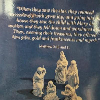 1981 Avon Exclusive Nativity Figurine – The Magi Bearing Gifts (Balthazar)