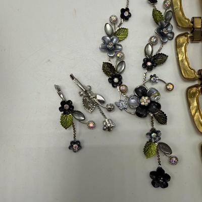 Four sets including Larimar and Sodalite (ST-SS)