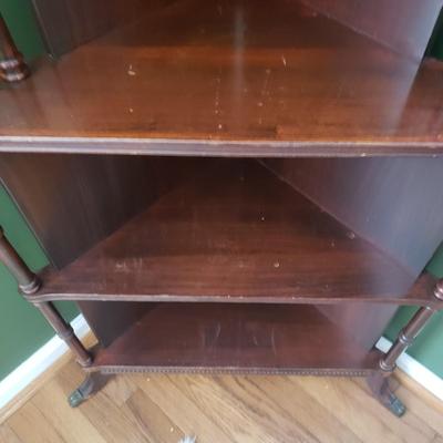 Antique Corner Shelf (DR-KD)