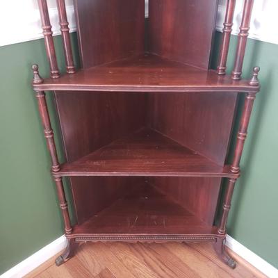 Antique Corner Shelf (DR-KD)