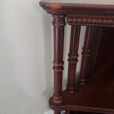 Antique Corner Shelf (DR-KD)