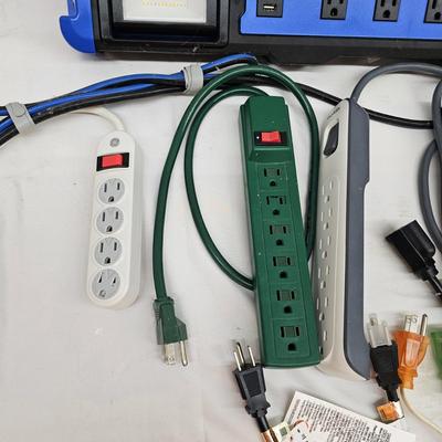 Power Strips, Short Extension Cords & More (DG-JS)