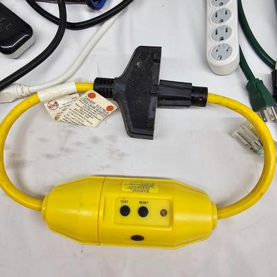 Power Strips, Short Extension Cords & More (DG-JS)