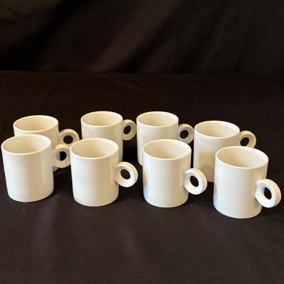 Delonghi Espresso Maker and Cups (K-SF)