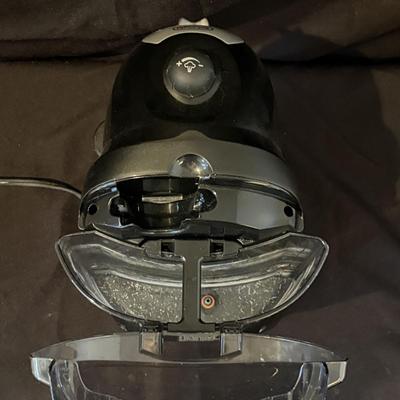 Delonghi Espresso Maker and Cups (K-SF)