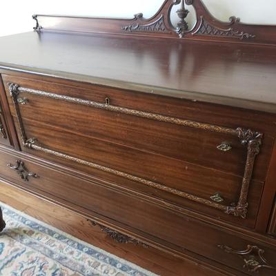 Antique Ornate Buffet (DR-KD)