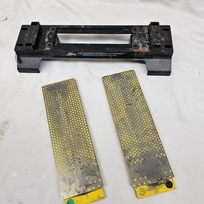 Assortment of Sharpening Stones, Hones & Diamond Plates (DG-JS)