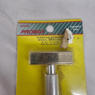 Assortment of Sharpening Stones, Hones & Diamond Plates (DG-JS)