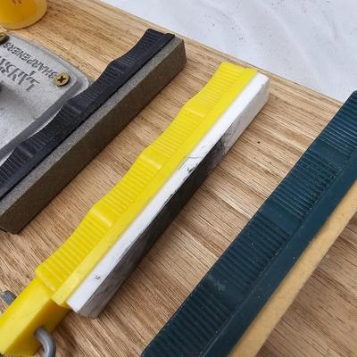 Assortment of Sharpening Stones, Hones & Diamond Plates (DG-JS)
