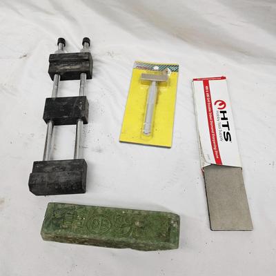 Assortment of Sharpening Stones, Hones & Diamond Plates (DG-JS)