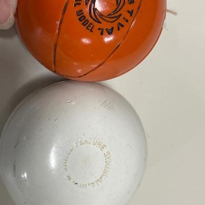 Vintage yo-yos
