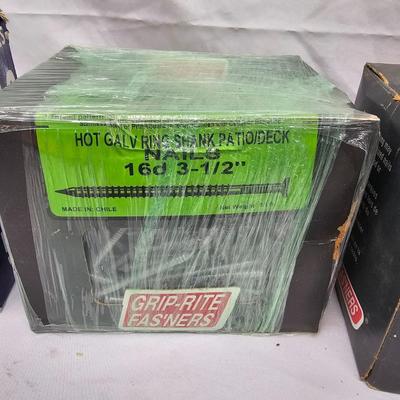 Assorted of Nails & Screws (DG-JS)