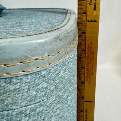 Sale Photo Thumbnail #316: Great condition on the outside, minor stains on the inside. Missing the top tray. No keys, but the latches open and close as expected