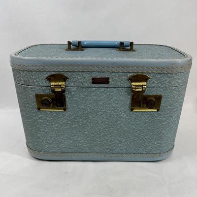 Sale Photo Thumbnail #312: Great condition on the outside, minor stains on the inside. Missing the top tray. No keys, but the latches open and close as expected