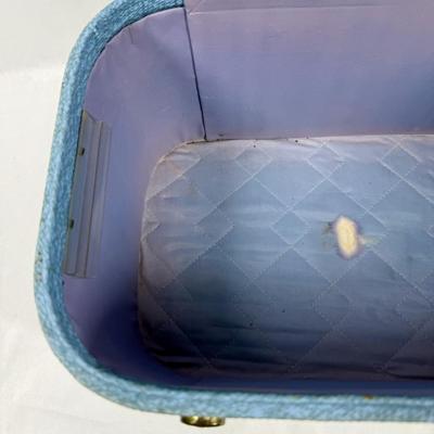 Sale Photo Thumbnail #318: Great condition on the outside, minor stains on the inside. Missing the top tray. No keys, but the latches open and close as expected