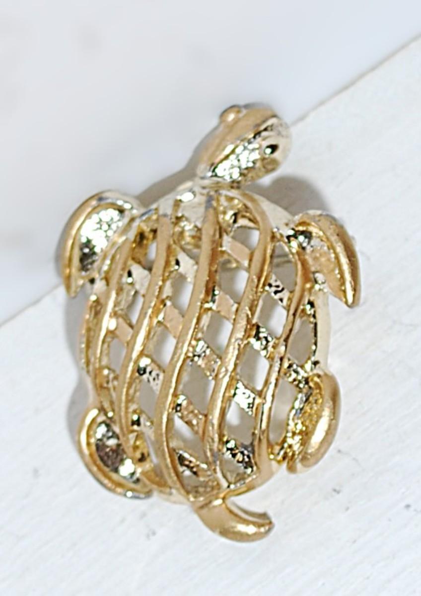 Small GOLD TONE TURTLE BROOCH (1¼" x ¾") with Filigree Style Shell and Silver Tone Pin